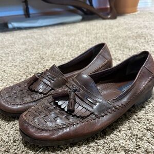 Giorgio Brutini men’s 9.5 brown woven leather tassel dress loafers